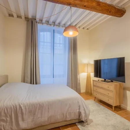 Apartment Belle Lettre 1 *